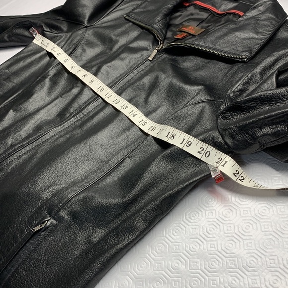 **HOST PICK** Danier Leather Jacket - Picture 12 of 14